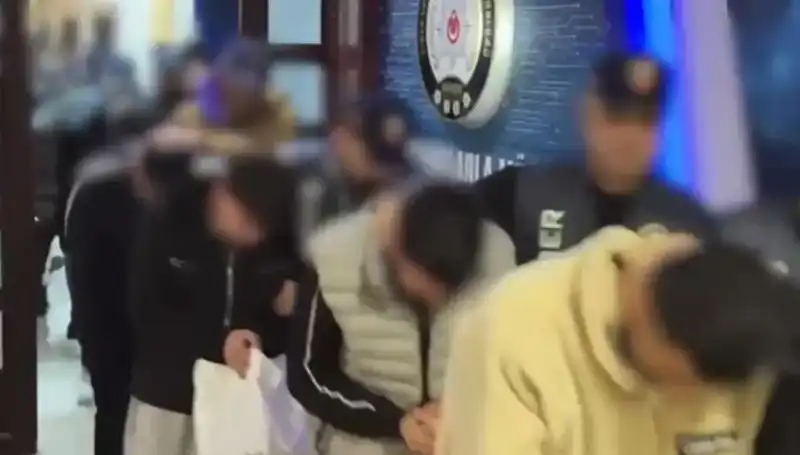 Türkiye'de 2,8 Milyarlık Bahis Operasyonunda 46 Kişi Gözaltında