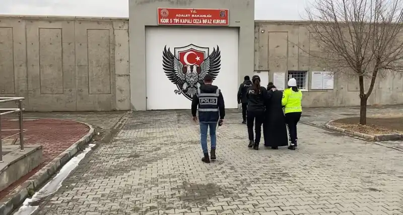 43 Yıl Hapis Cezası Olan Yabancı Şüpheli Türkiye'de Yakalandı!